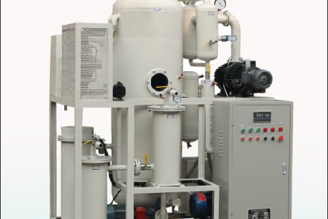 针对进水严重的润滑液压油除水滤油机的事情原理